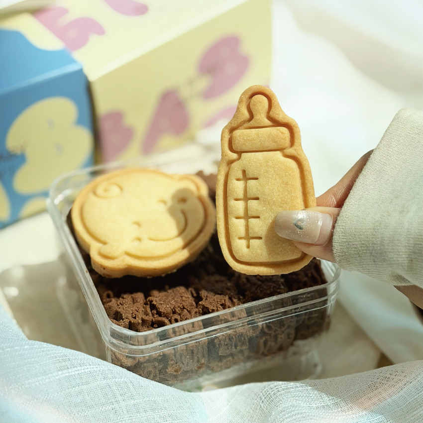 Set B2 Sweet Welcome Gift Box - Boy - Image 5